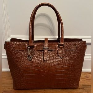 Dooney & Bourke Amazon Lu Shopper Double Handle Tote MBA70 Natural Center Zip